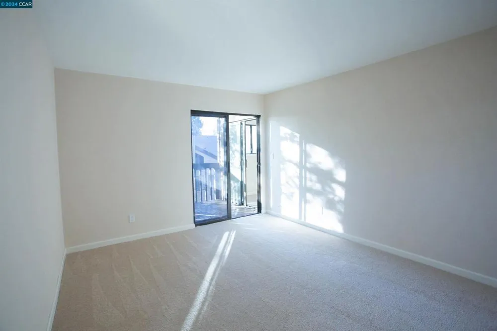 99 Cleaveland Rd Pleasant Hill, CA 94523