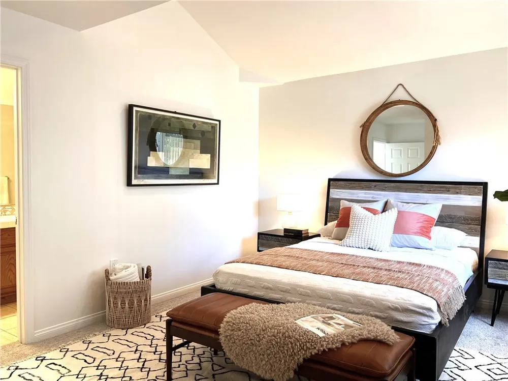 3341 DIVISION Glassell Park, CA 90065