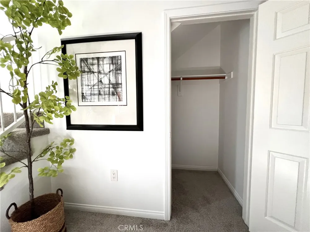 3341 DIVISION Glassell Park, CA 90065