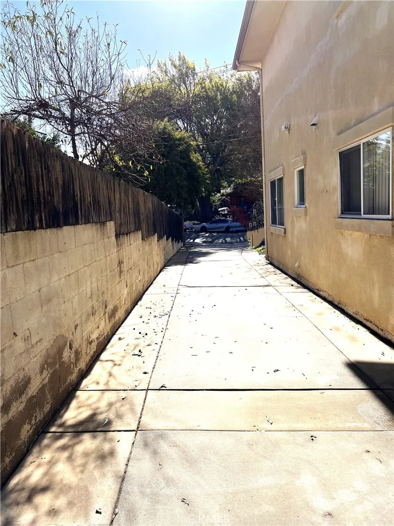 3341 DIVISION Glassell Park, CA 90065