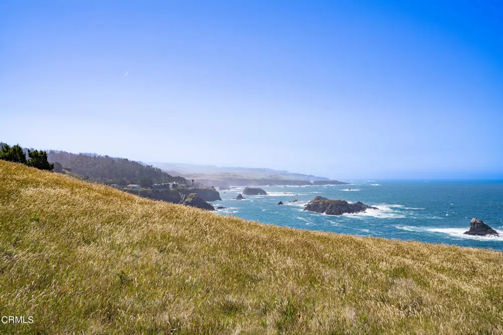 50500 Buckhorn Cove Road E Little River, CA 95456