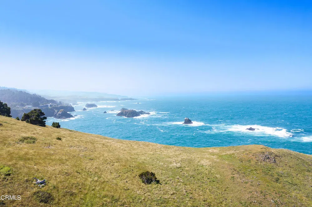 50500 Buckhorn Cove Road E Little River, CA 95456