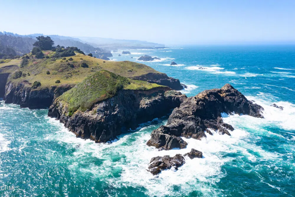 50500 Buckhorn Cove Road E Little River, CA 95456