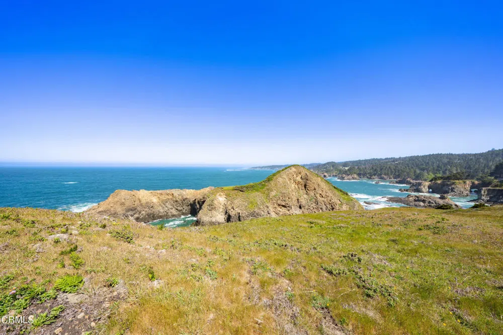 50500 Buckhorn Cove Road E Little River, CA 95456