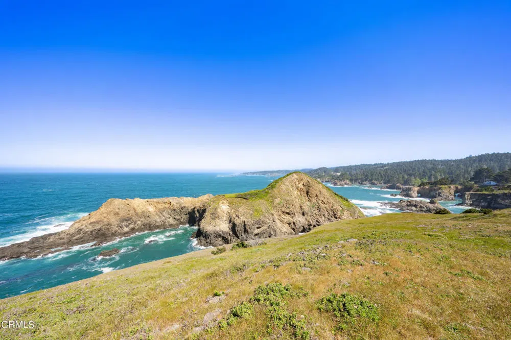 50500 Buckhorn Cove Road E Little River, CA 95456