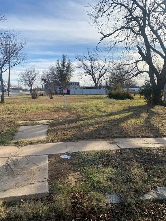 400 E Walnut Coleman, TX 76834