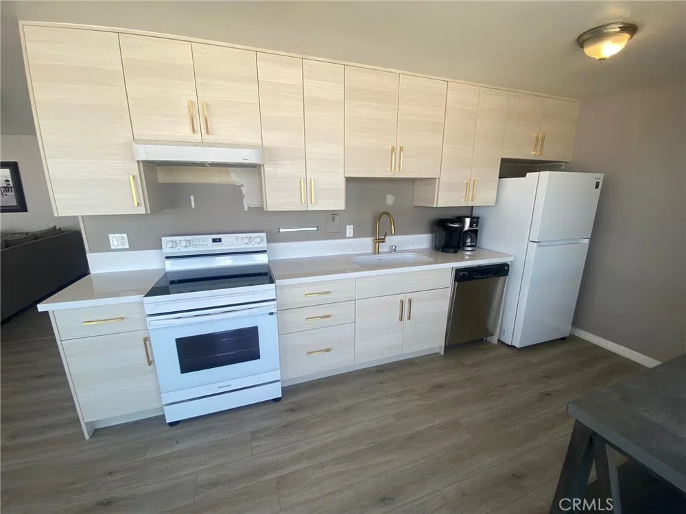 1006 E. Balboa Blvd #B Newport Beach, CA 92661