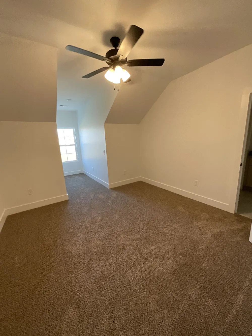 719 S Wall St Shelbyville, TN 37160