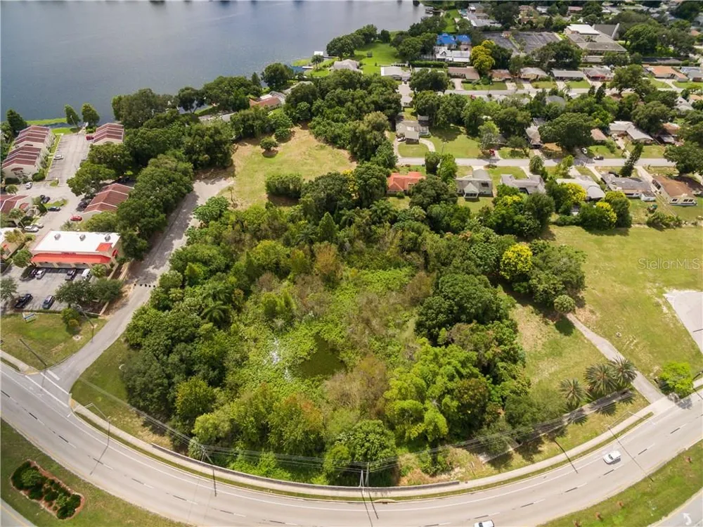 1101 CYPRESS GARDENS BOULEVARD Winter Haven, FL 33884