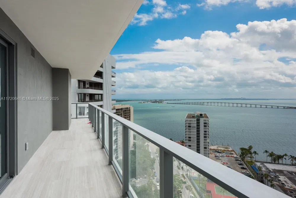1451 Brickell Ave #2103 Miami, FL 33131