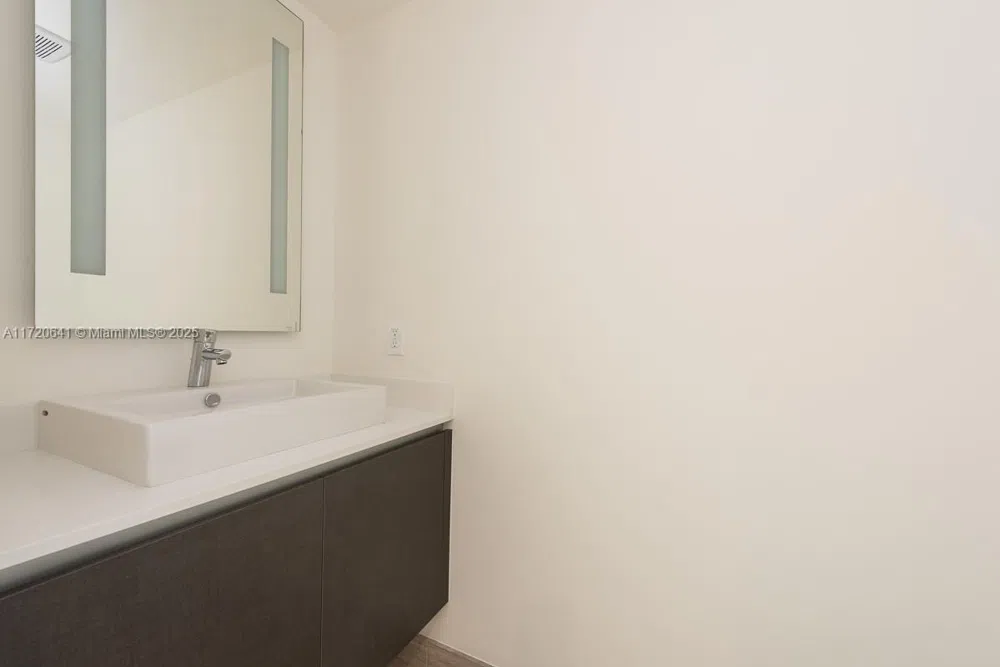 1451 Brickell Ave #2103 Miami, FL 33131