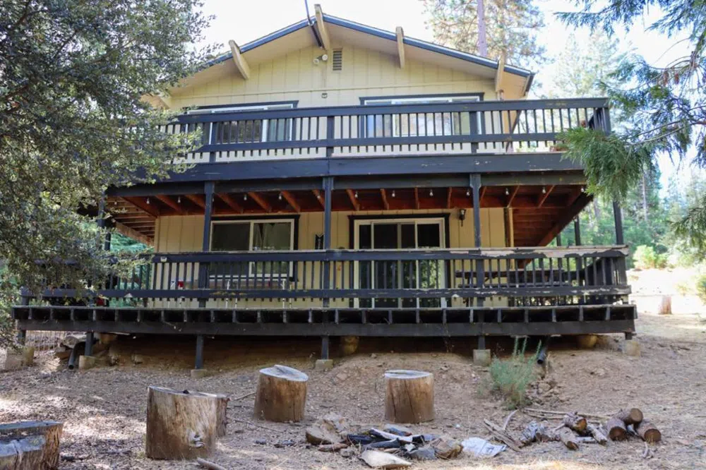 19418 Ferretti Road Groveland, CA 95321