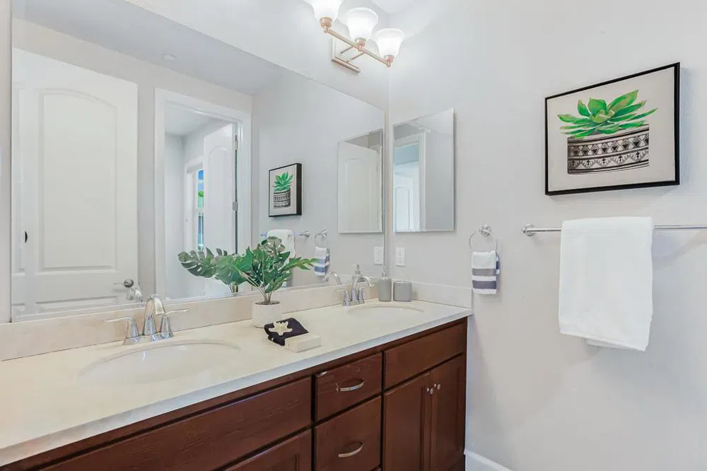 6352 Grand Oak Way San Jose, CA 95135