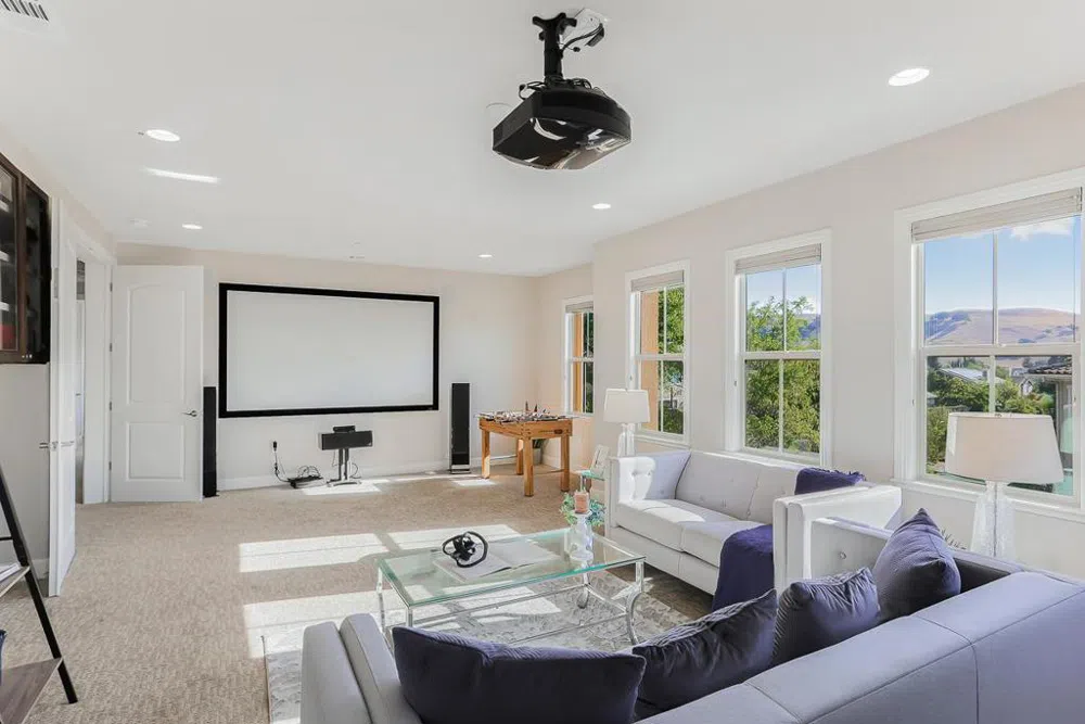 6352 Grand Oak Way San Jose, CA 95135