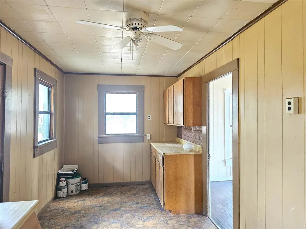 216 E Pecan Street Bangs, TX 76823