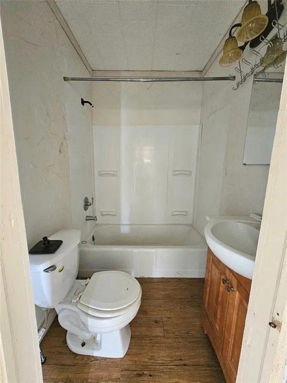 704 S 2nd Street Bangs, TX 76823