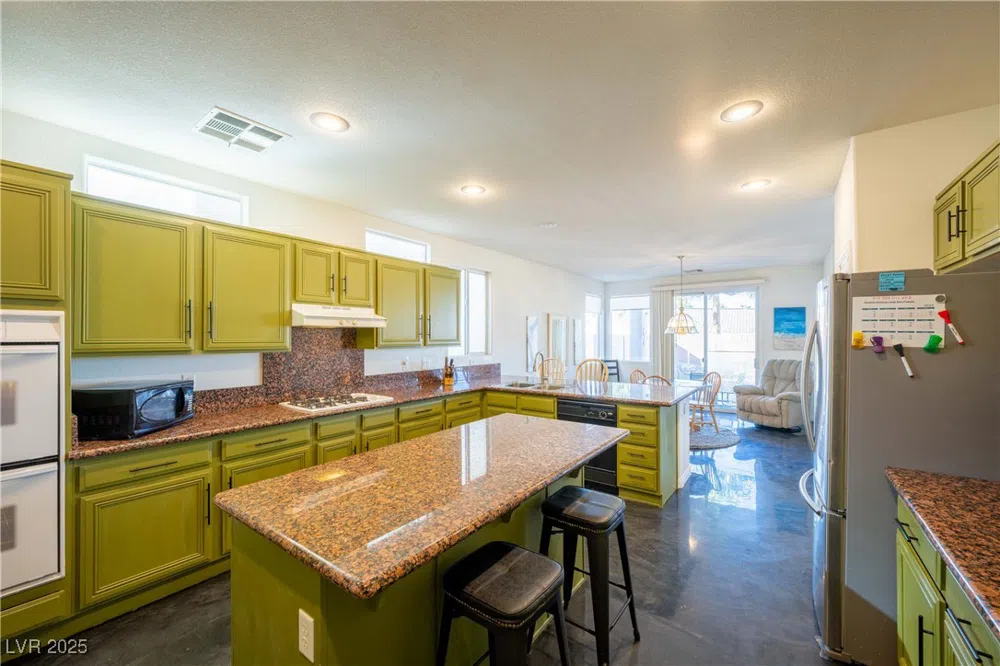 359 Hoskins Court Henderson, NV 89012