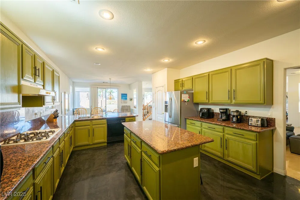 359 Hoskins Court Henderson, NV 89012