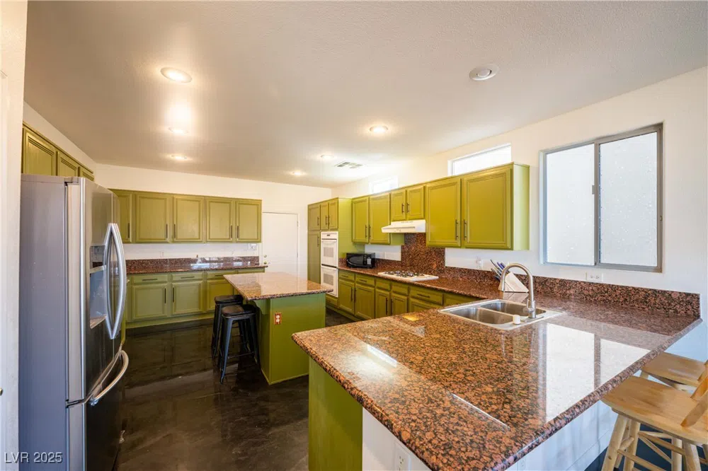 359 Hoskins Court Henderson, NV 89012