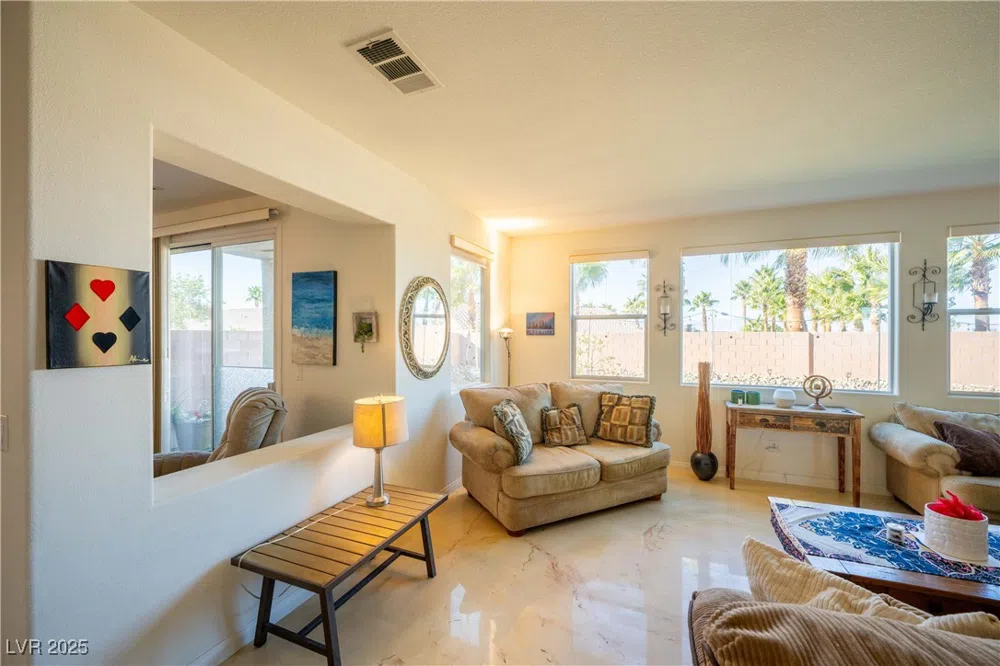 359 Hoskins Court Henderson, NV 89012