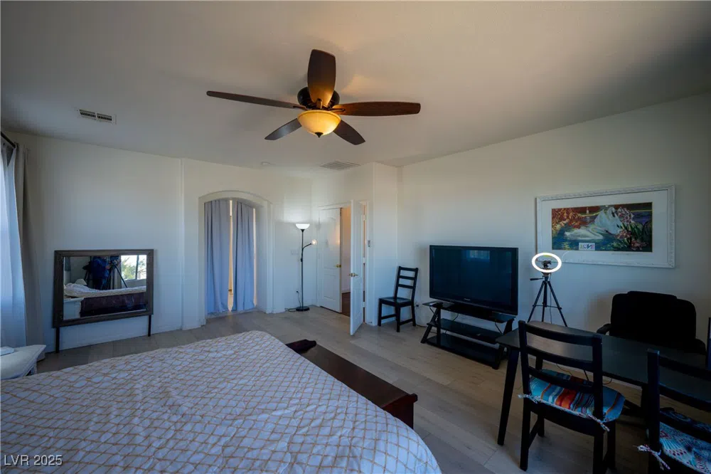 359 Hoskins Court Henderson, NV 89012