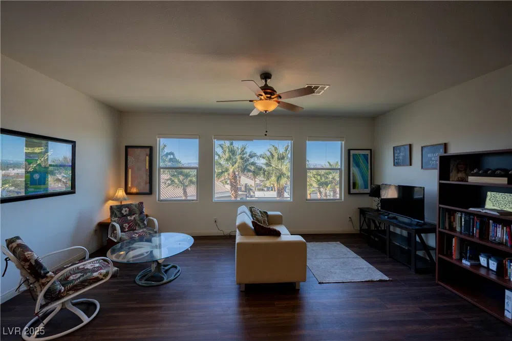 359 Hoskins Court Henderson, NV 89012