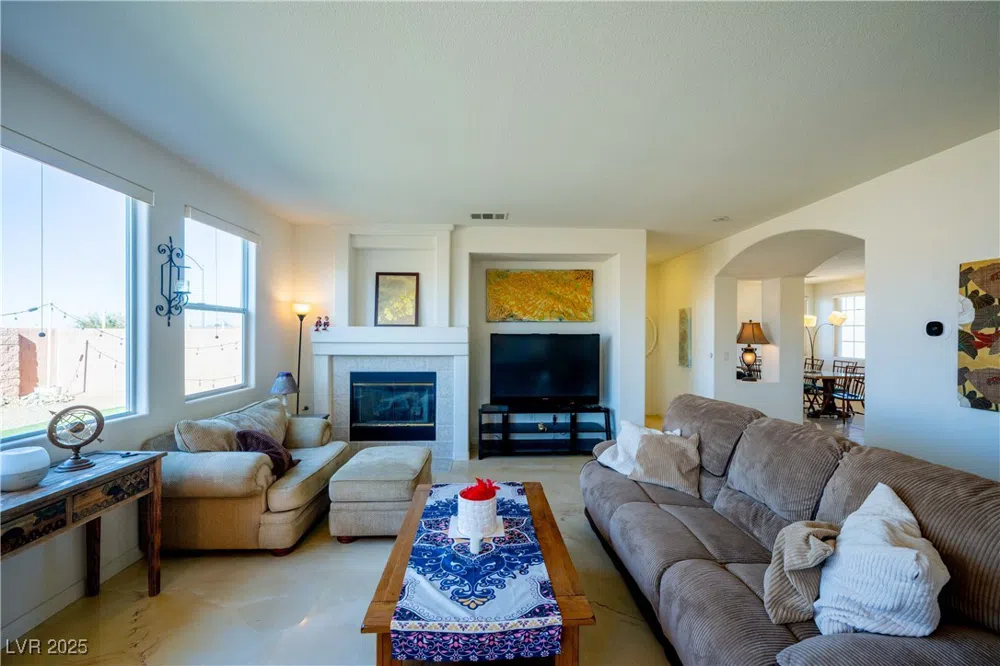 359 Hoskins Court Henderson, NV 89012
