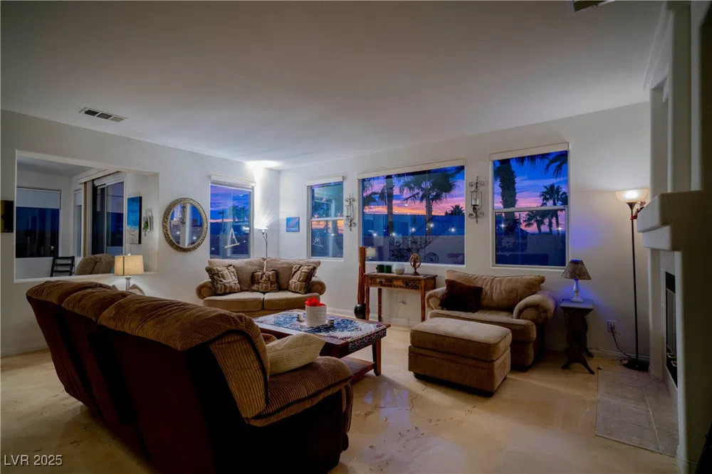 359 Hoskins Court Henderson, NV 89012