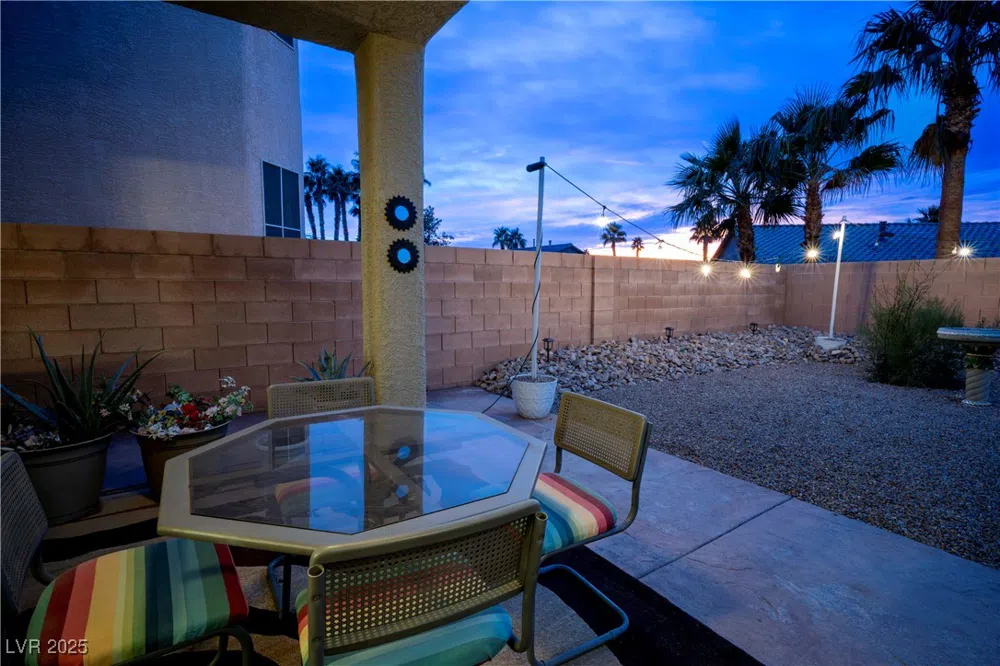 359 Hoskins Court Henderson, NV 89012