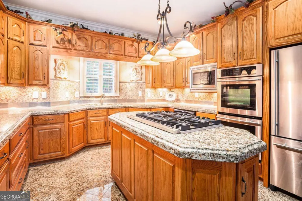 122 Tara DR Dawsonville, GA 30534