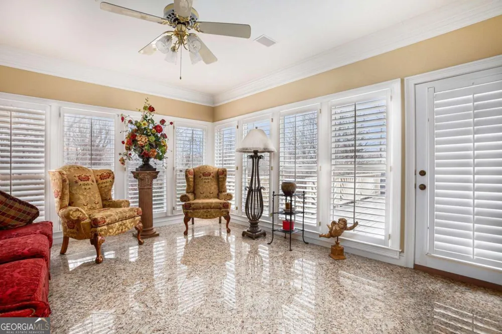 122 Tara DR Dawsonville, GA 30534