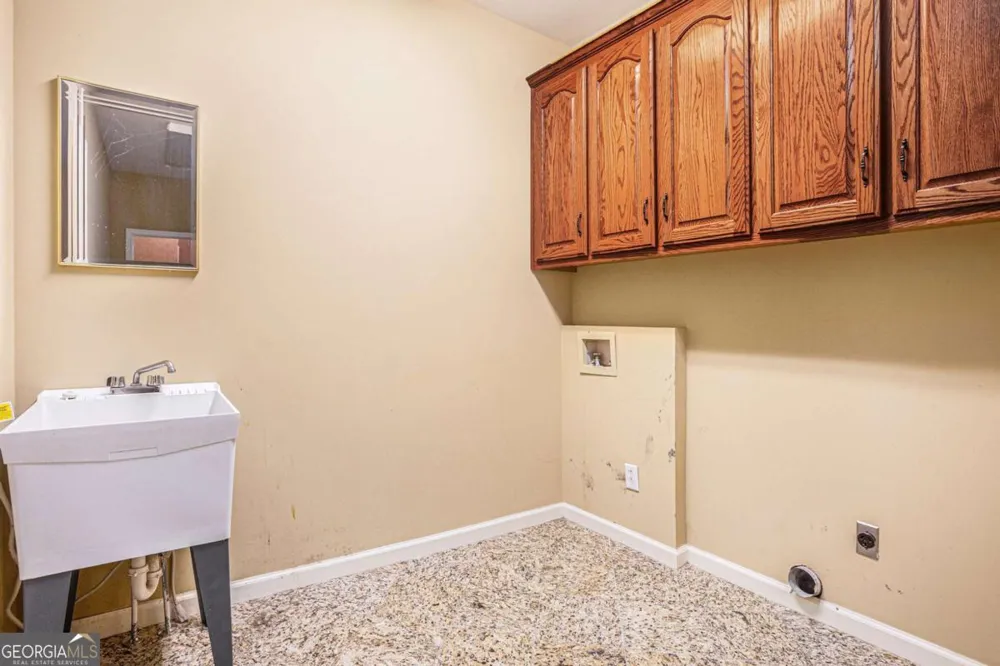 122 Tara DR Dawsonville, GA 30534