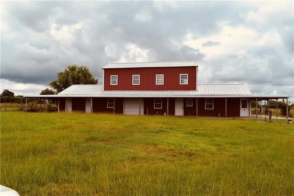 1409 Antioch Road Paige, TX 78659