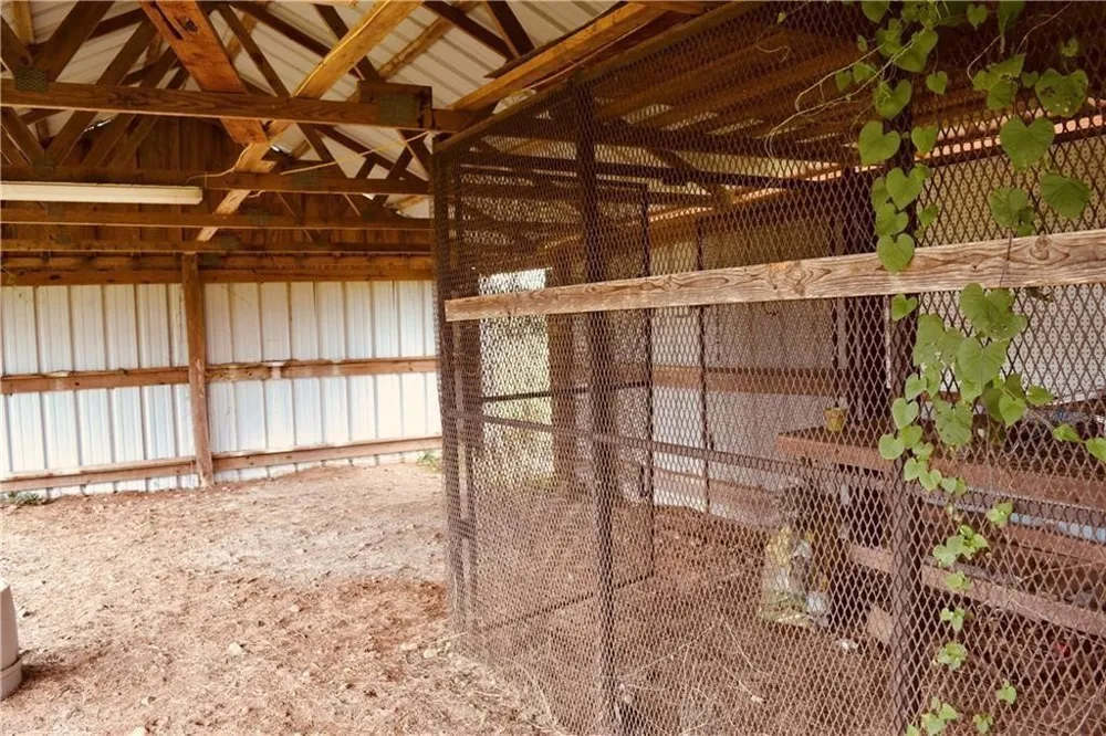 1409 Antioch Road Paige, TX 78659