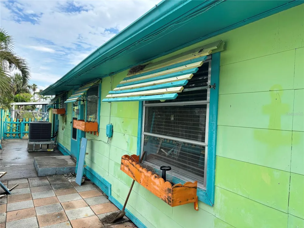 18006 4TH STREET E Redington Shores, FL 33708