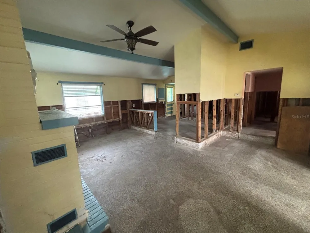 18006 4TH STREET E Redington Shores, FL 33708