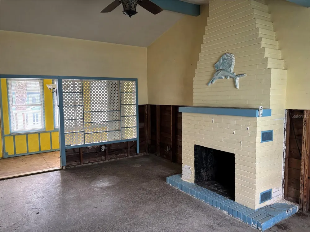 18006 4TH STREET E Redington Shores, FL 33708
