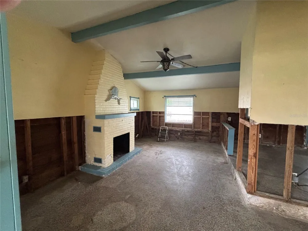 18006 4TH STREET E Redington Shores, FL 33708