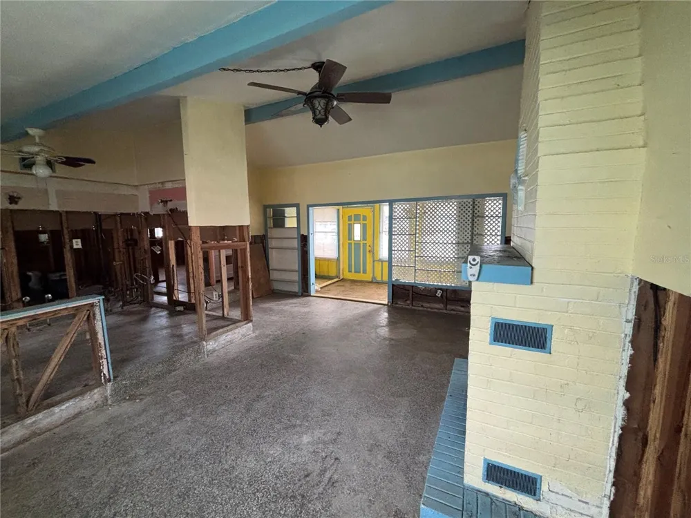 18006 4TH STREET E Redington Shores, FL 33708