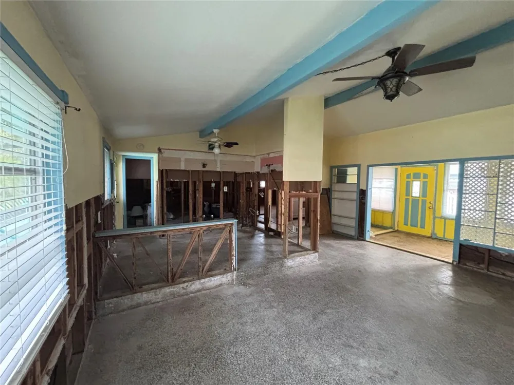 18006 4TH STREET E Redington Shores, FL 33708