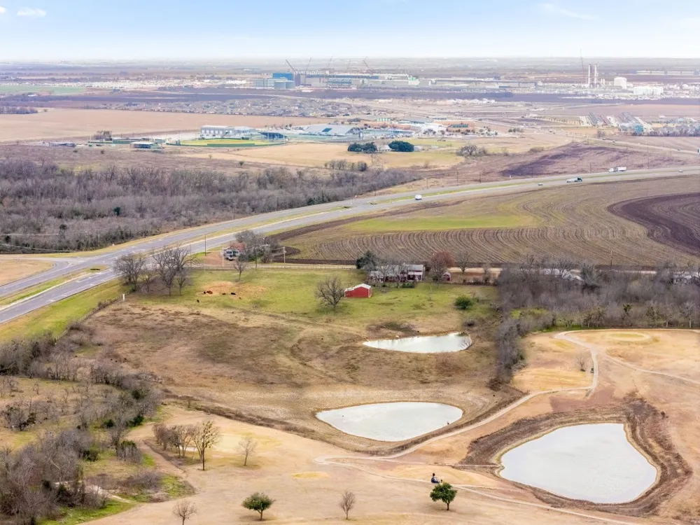 1201 S Rio Grande Street Taylor, TX 76574