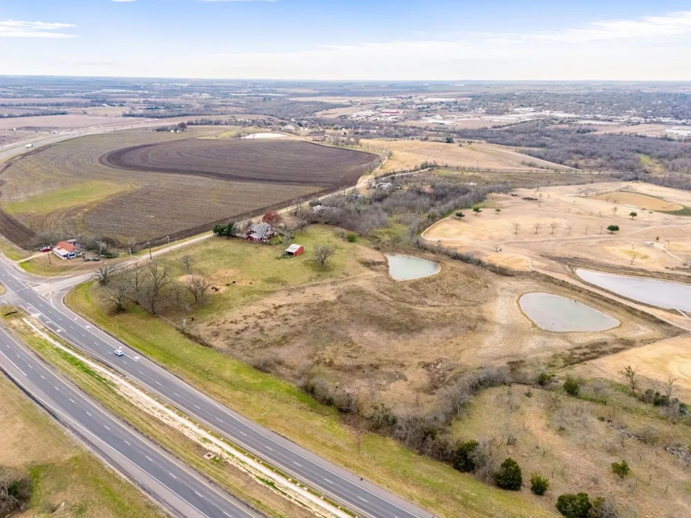 1201 S Rio Grande Street Taylor, TX 76574