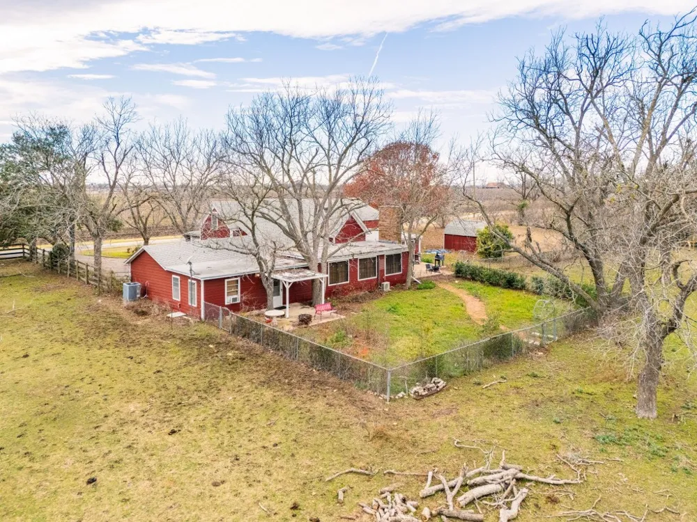 1201 S Rio Grande Street Taylor, TX 76574