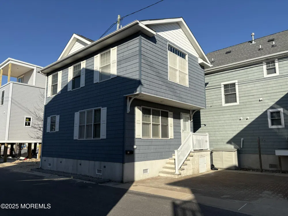 30 E Bay Way Lavallette, NJ 08735