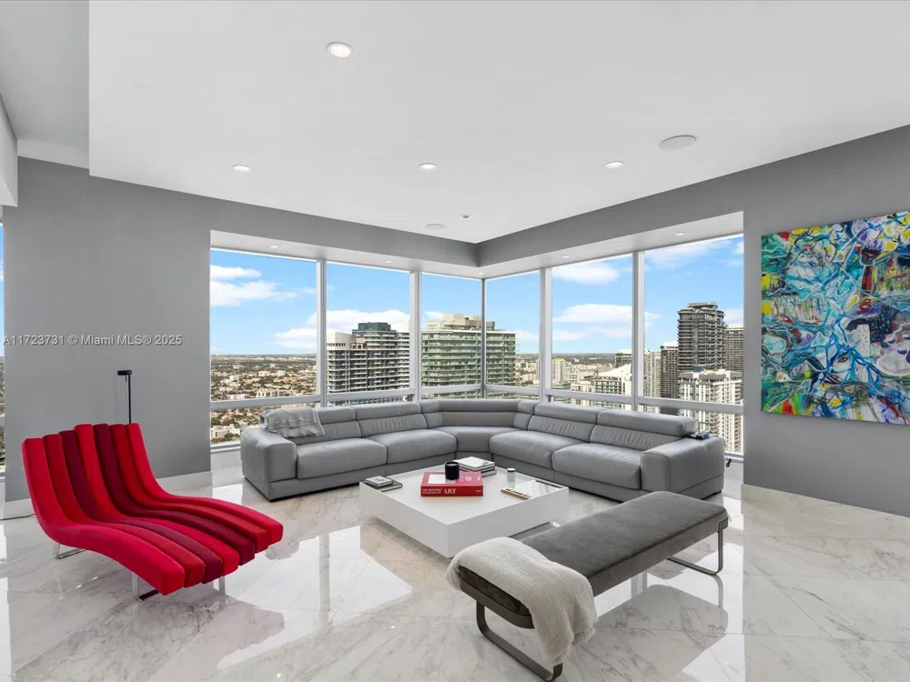 1425 Brickell Ave #52BC Miami, FL 33131