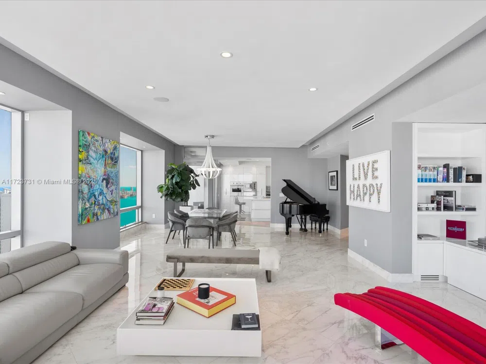 1425 Brickell Ave #52BC Miami, FL 33131