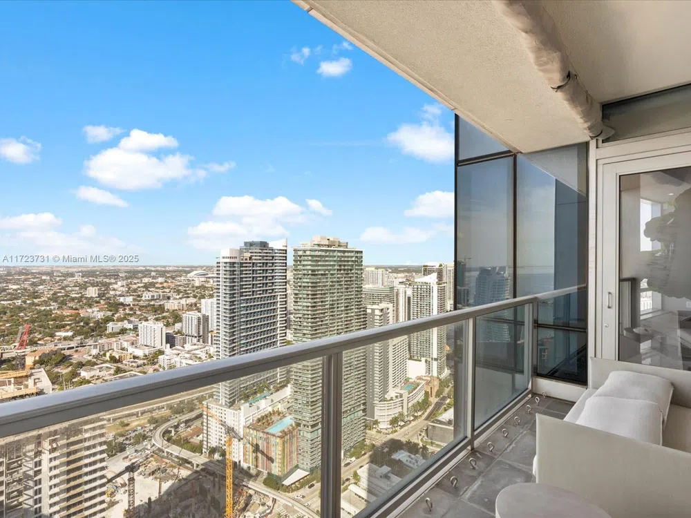 1425 Brickell Ave #52BC Miami, FL 33131