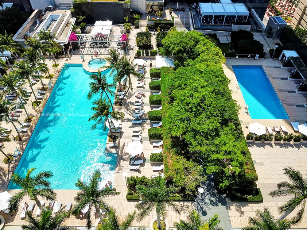 1425 Brickell Ave #52BC Miami, FL 33131