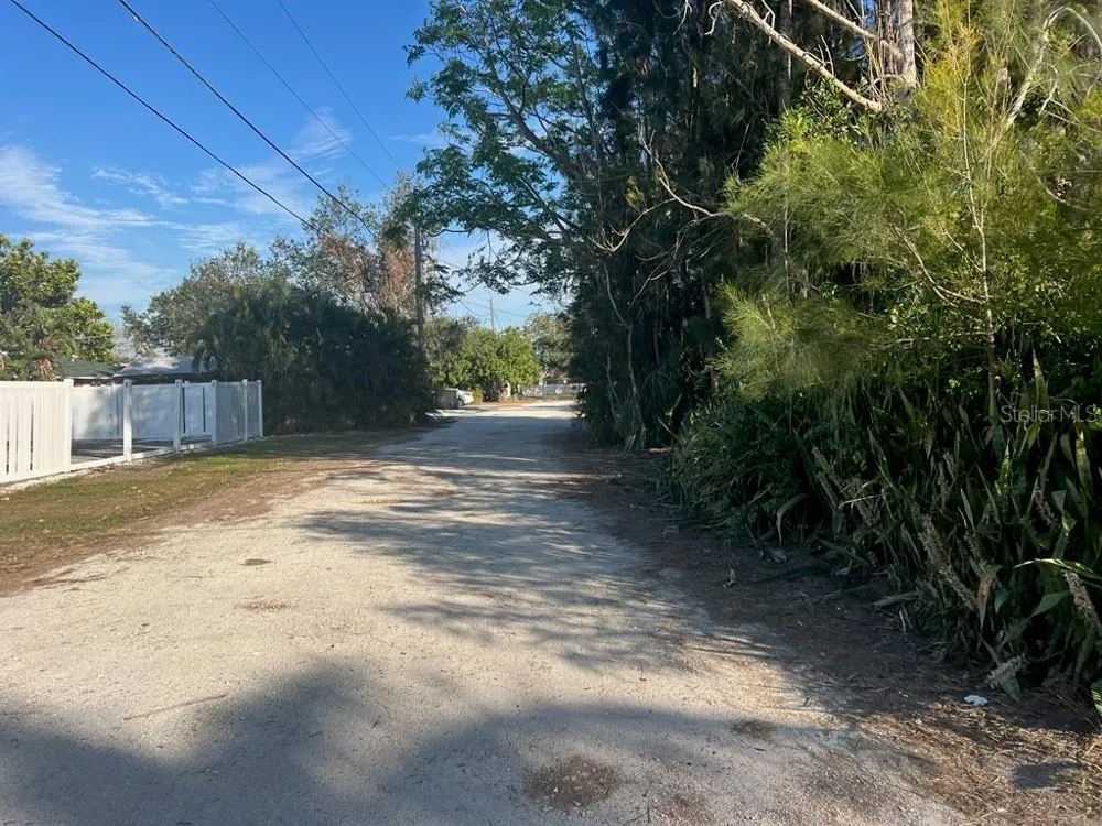 4122 LOCKWOOD RIDGE ROAD Sarasota, FL 34234