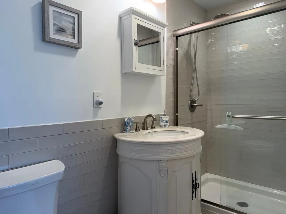 7 Crescent Walk Seaview, NY 11770